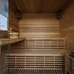 Bauhaus Wellness 202 شقة