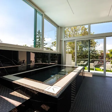 Bauhaus Wellness 202 Siofok