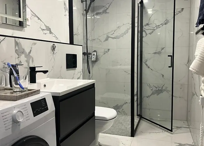 Bauhaus Wellness 202 *